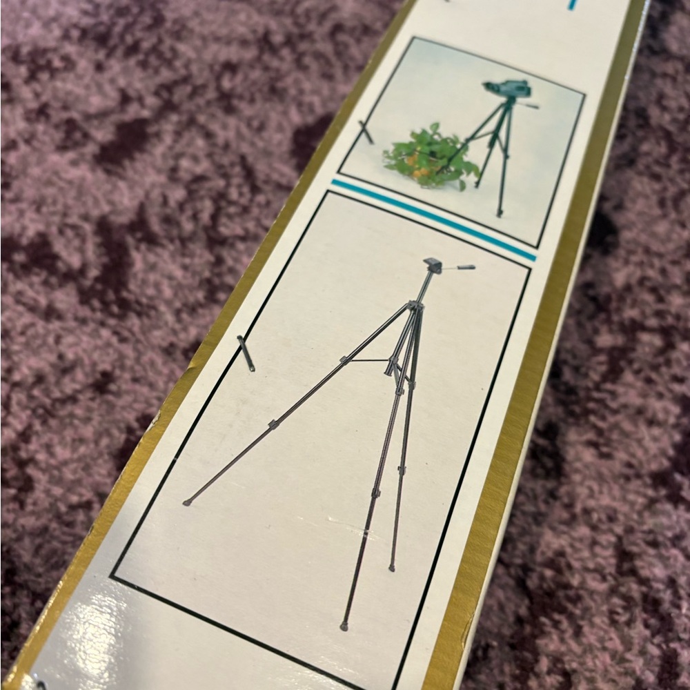 Vintage * Sakar TR-2L Photo and Video Tripod with Box Extends to 49" Retro Decor - Picture 11 of 14